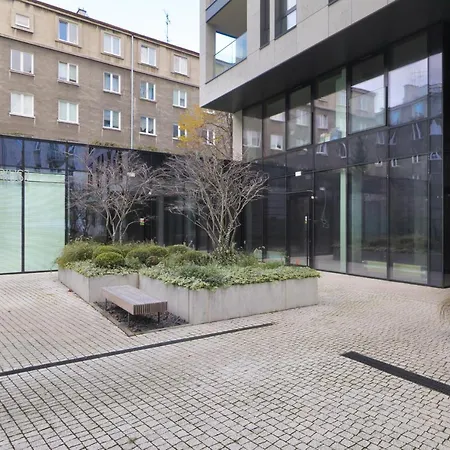 Luxurious With Two Bedrooms And Parking In By Renters Apartment Gdynia